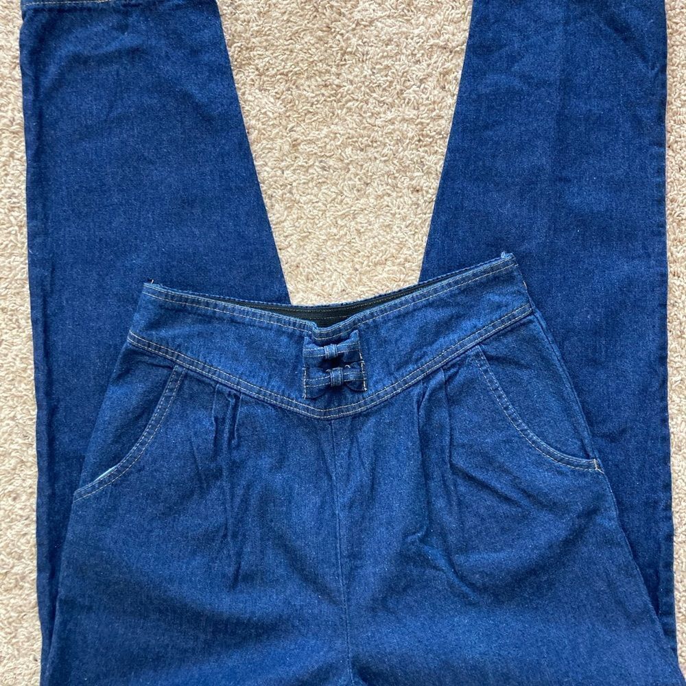Vintage Jeans w/ bows super high rise waist cinch style mint condition🤩